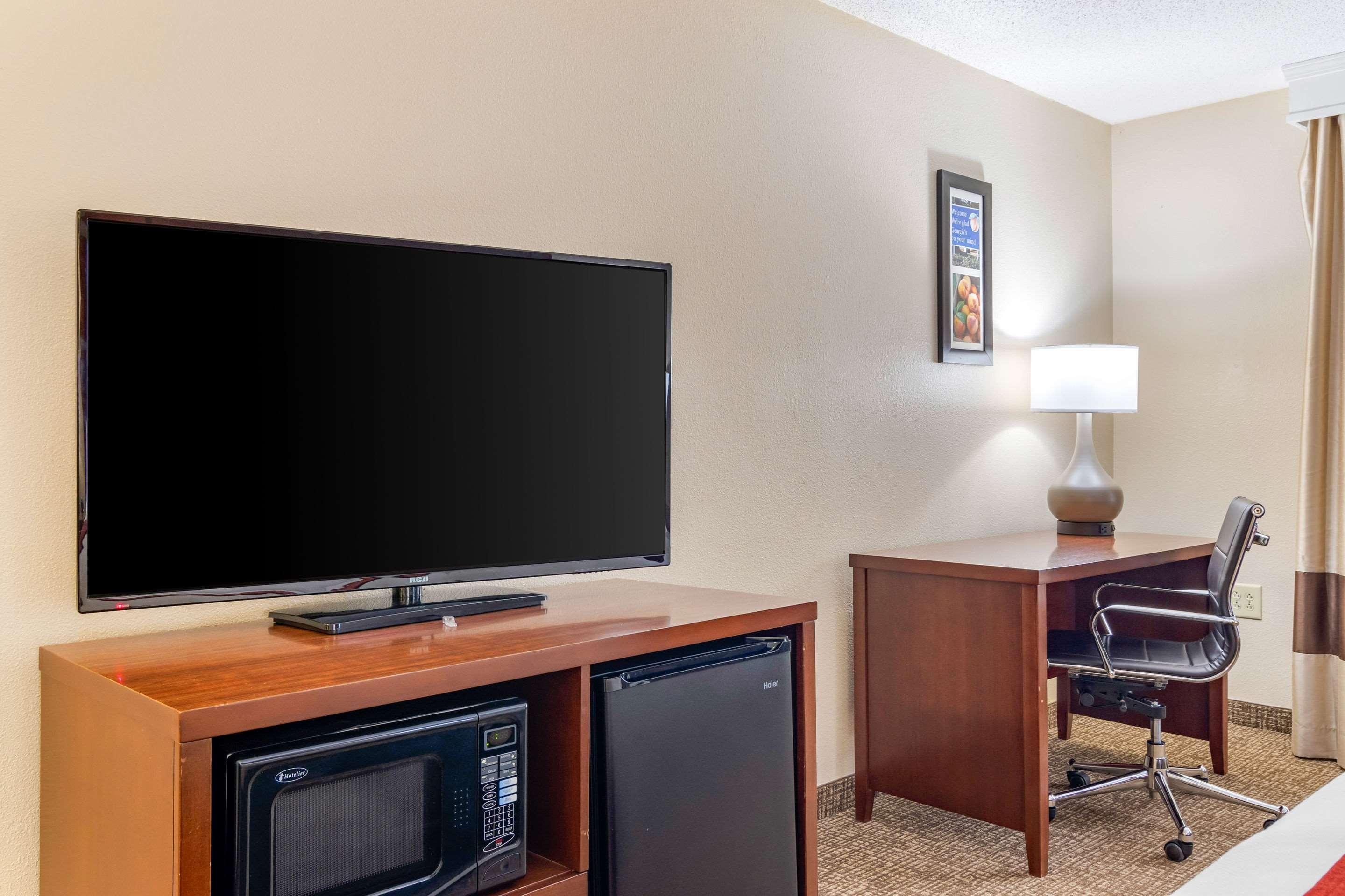 Comfort Inn & Suites Macon North I-75 Экстерьер фото