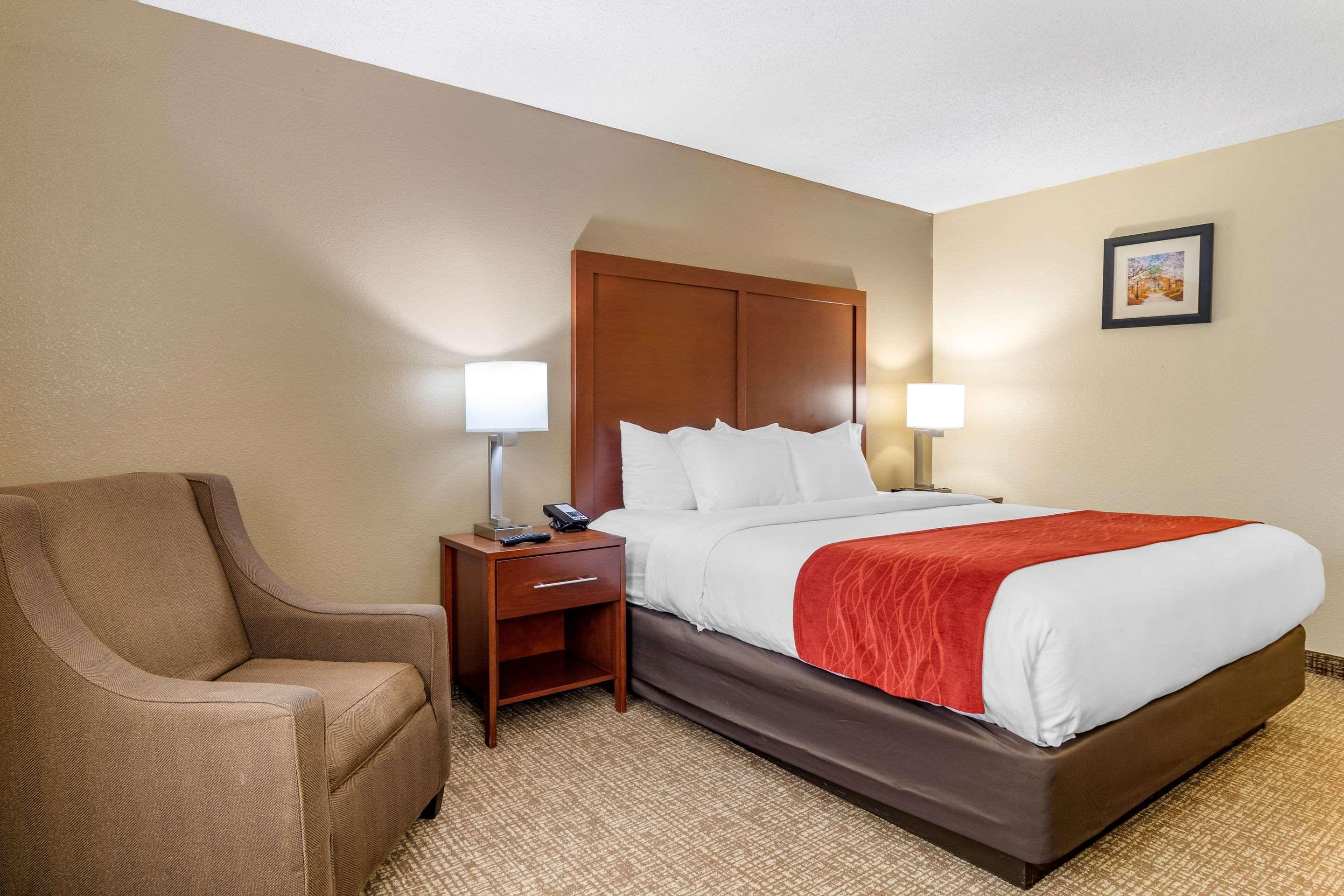 Comfort Inn & Suites Macon North I-75 Экстерьер фото
