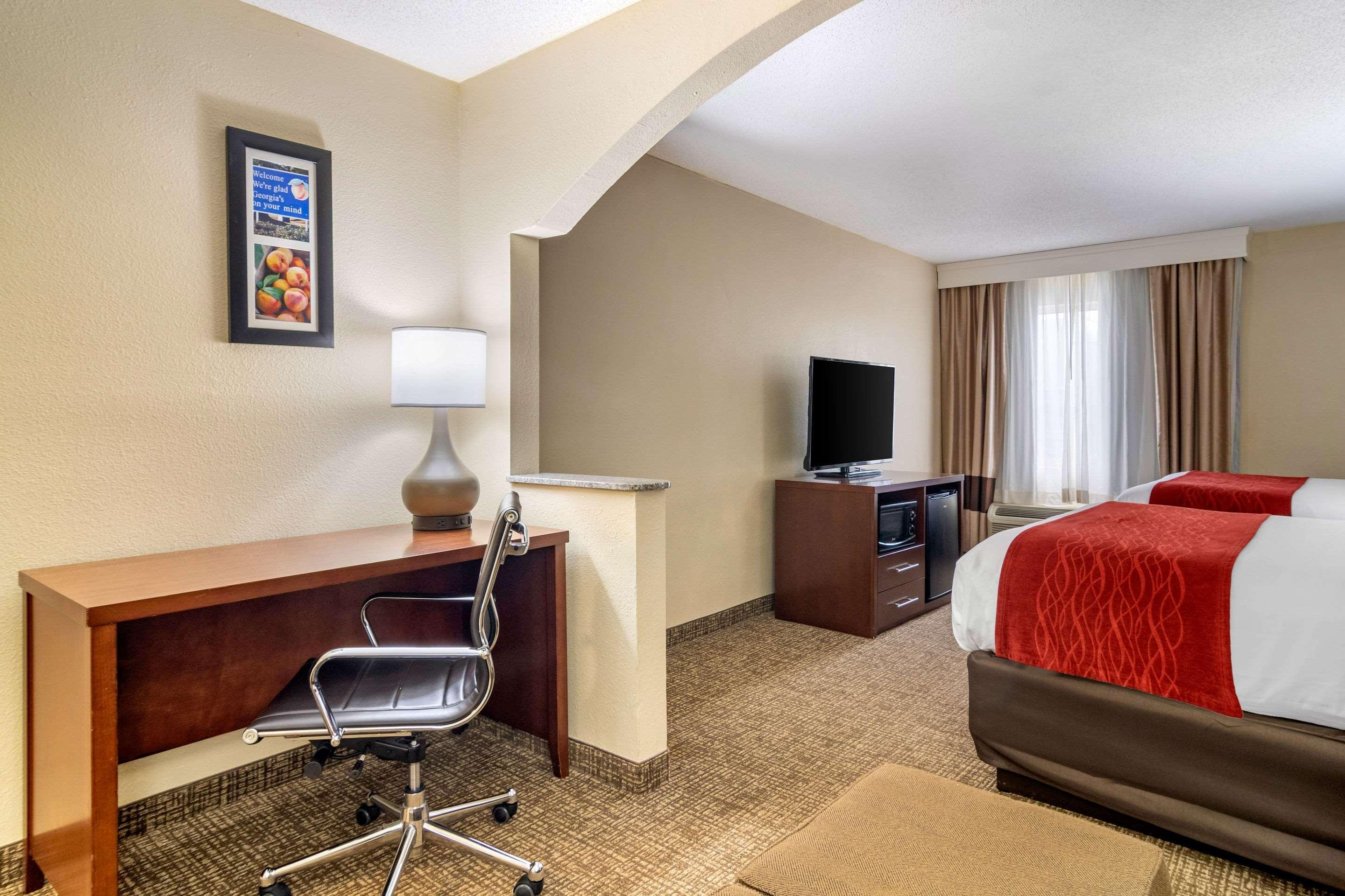 Comfort Inn & Suites Macon North I-75 Экстерьер фото