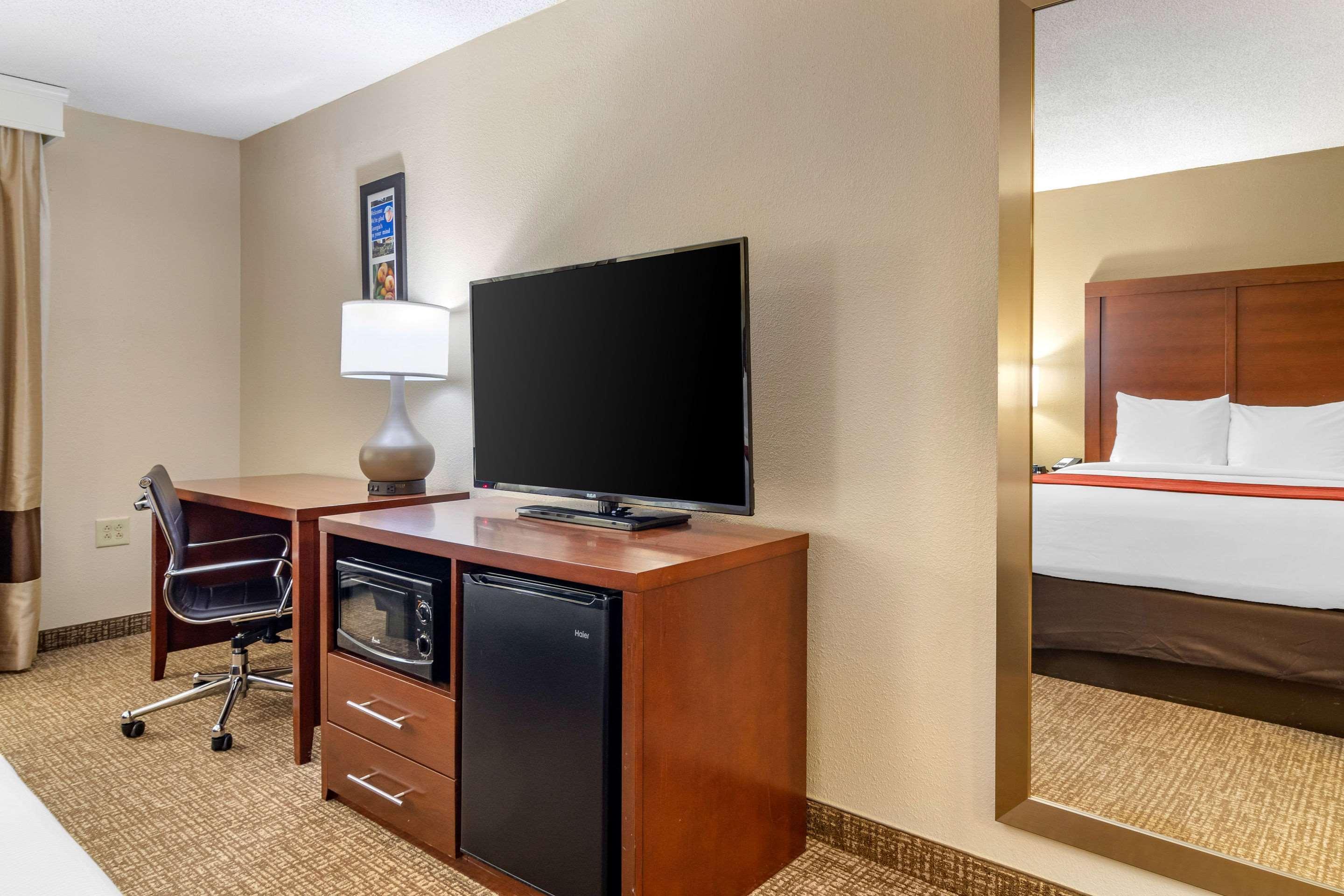 Comfort Inn & Suites Macon North I-75 Экстерьер фото