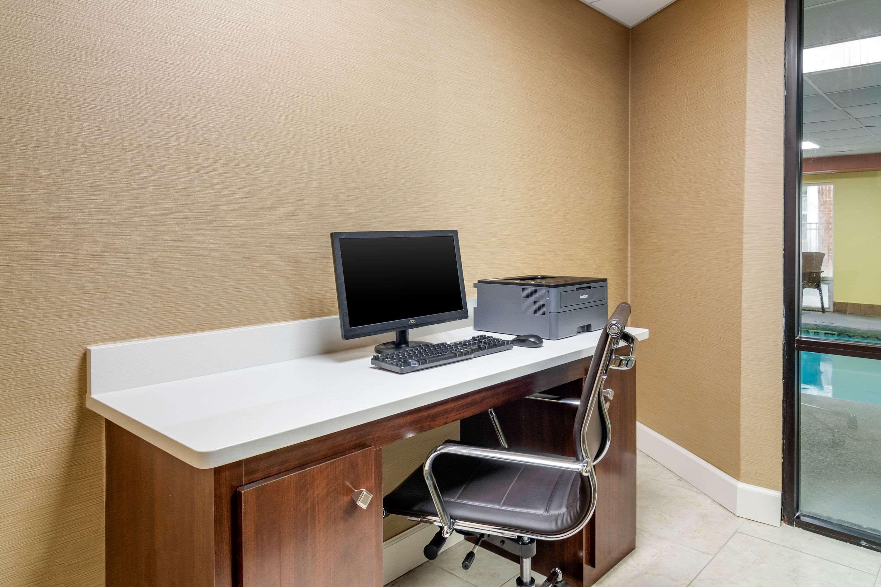 Comfort Inn & Suites Macon North I-75 Экстерьер фото