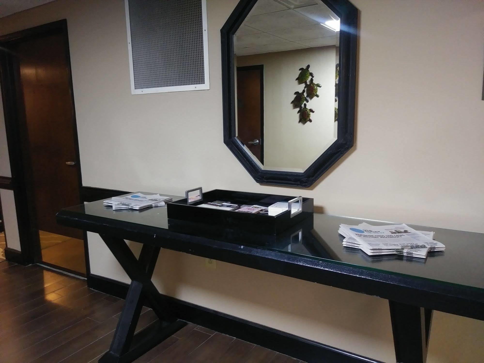 Comfort Inn & Suites Macon North I-75 Экстерьер фото